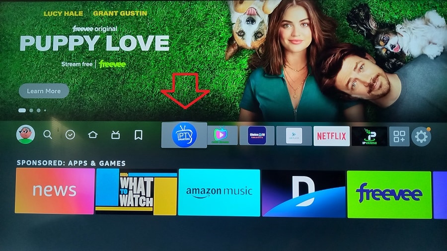 Highlight and Select IPTV Smarters Icon